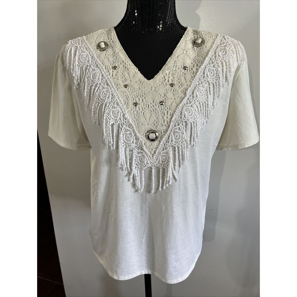 VTG Western Yellowstone Fringe Medallion White Cream TShirt Medium Festival Boho